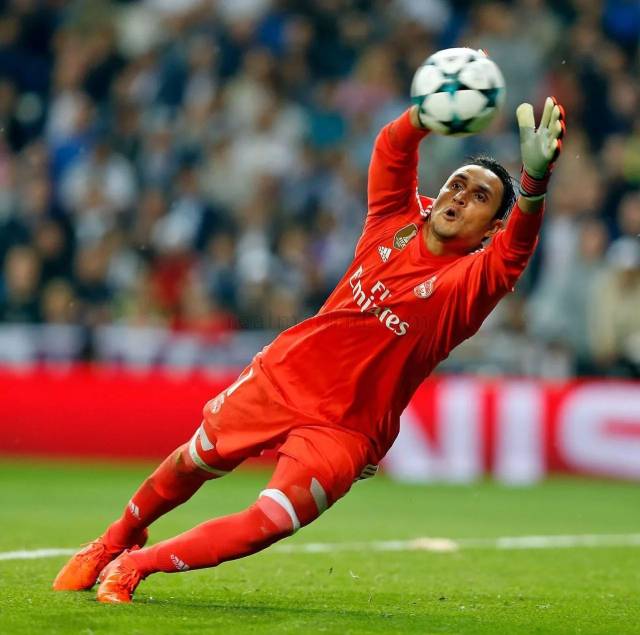 权健客场战平富力，分出胜负难