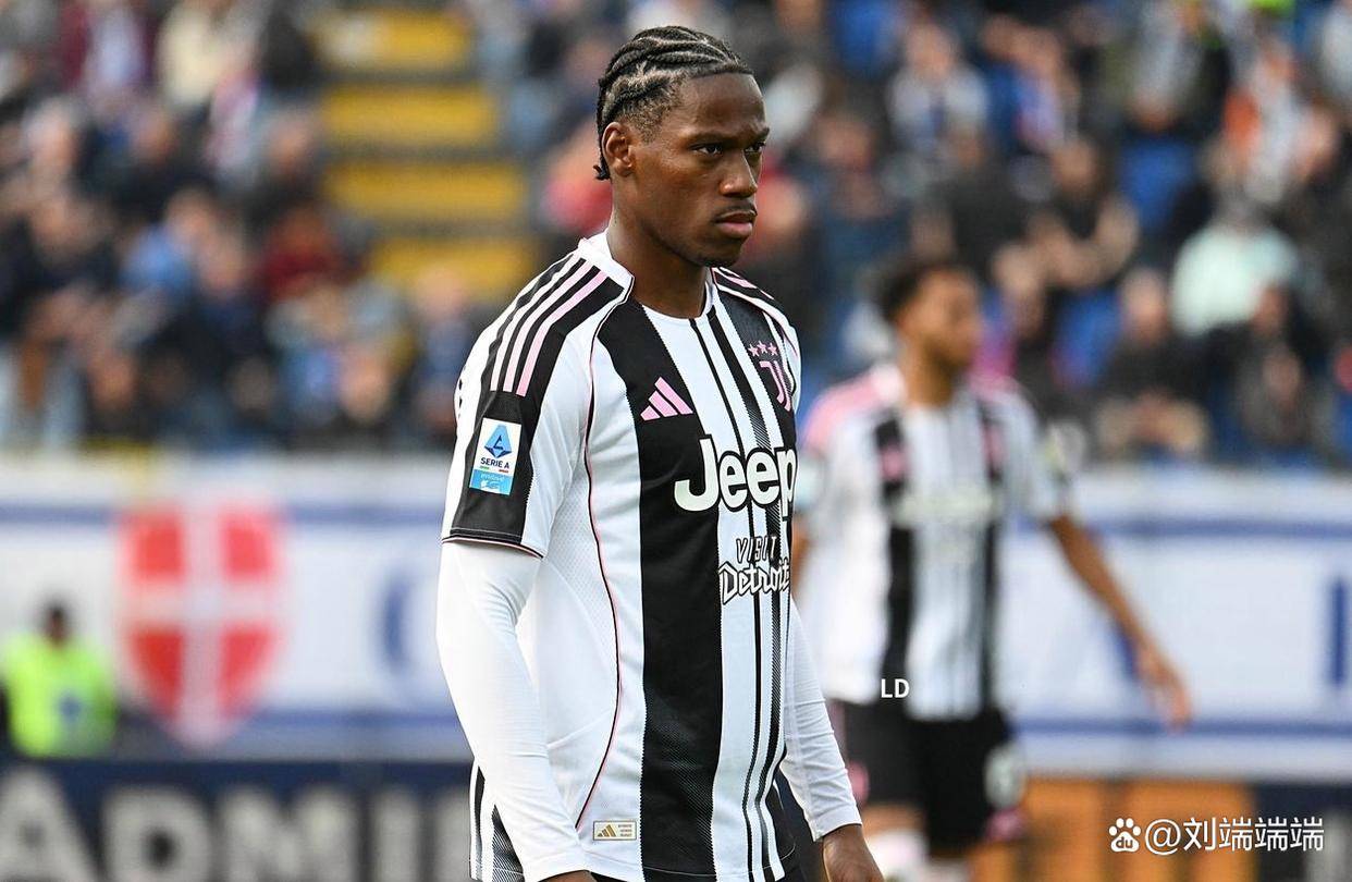 关于尤文图斯后卫起神勇作用，球队难以破门的信息