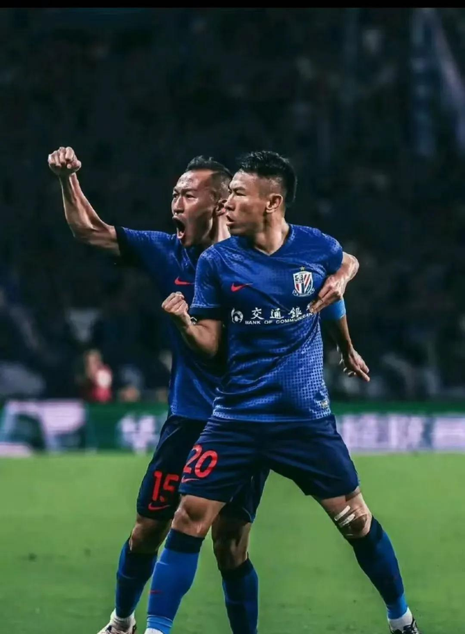 包含中国足球:上海申花队员战胜对手士气大振的词条 包含中国足球:上海申花队员战胜对手士气大振的词条