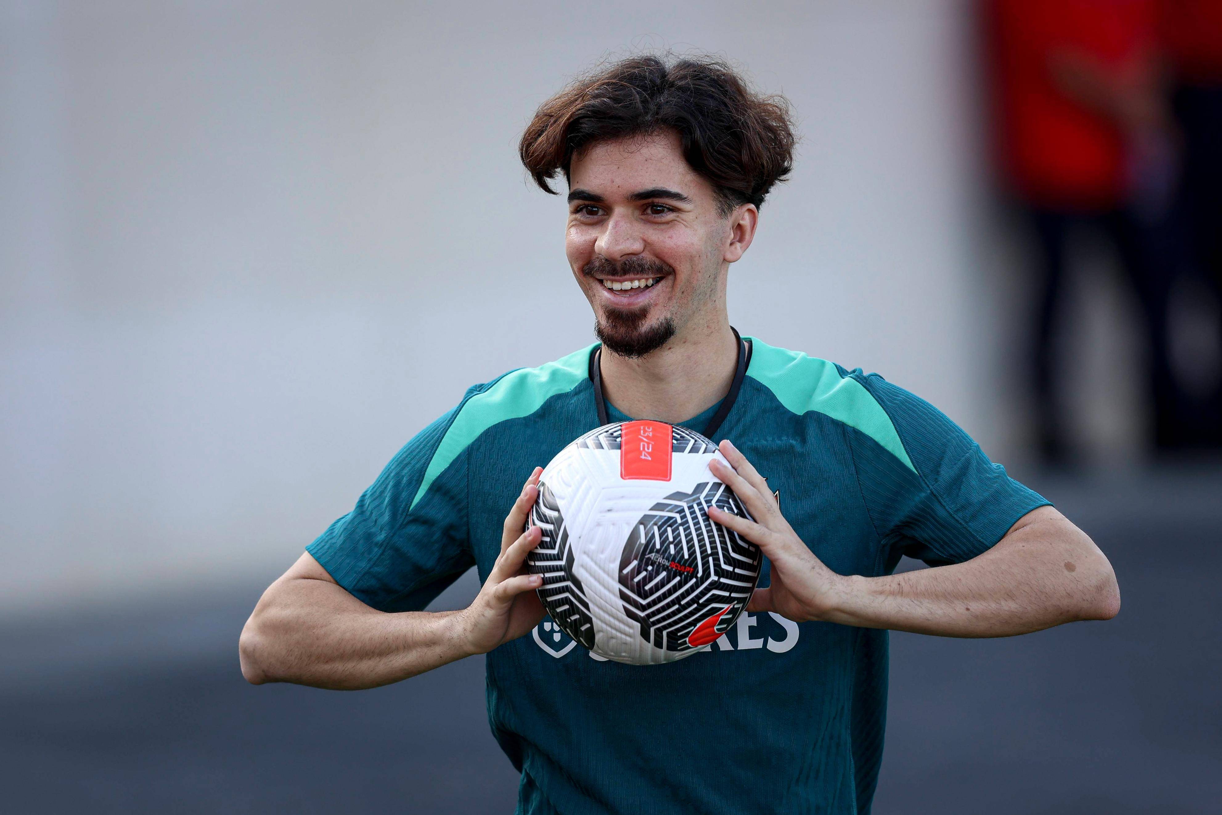 包含葡萄牙皇马再携手征战,战路赞不绝口的词条 包含葡萄牙皇马再携手征战,战路赞不绝口的词条